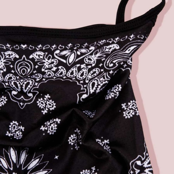 Paisley Mask Scarf w/ Ear Loops - Picture 5 of 7